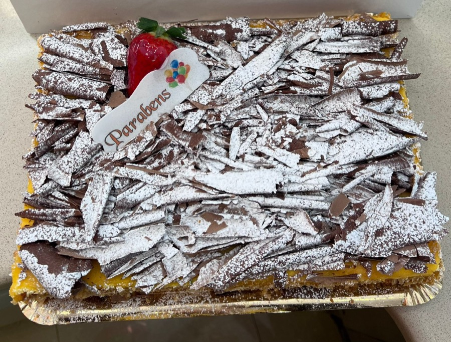 Bolo de aniversário por encomenda